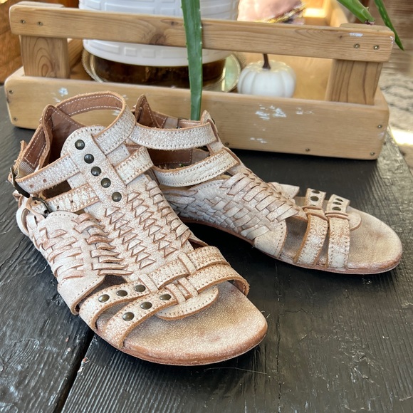 BED|STU White Nectar Distressed Leather Woven Sandals 9